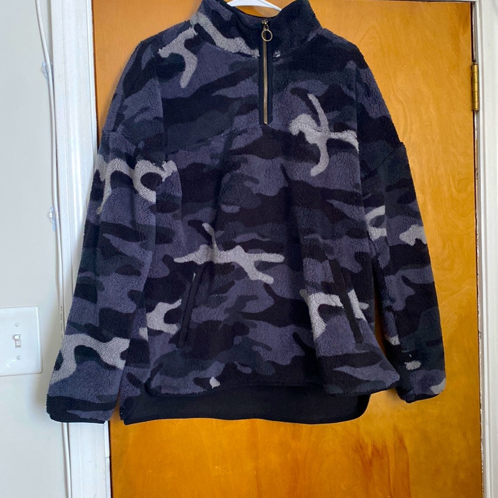 Time and tru half zip camo